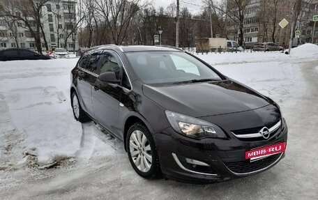 Opel Astra J, 2014 год, 1 100 000 рублей, 3 фотография