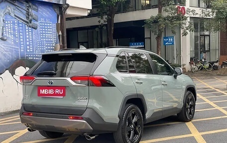 Toyota RAV4, 2021 год, 2 815 000 рублей, 6 фотография
