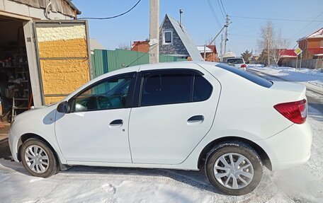 Renault Logan II, 2019 год, 650 000 рублей, 3 фотография