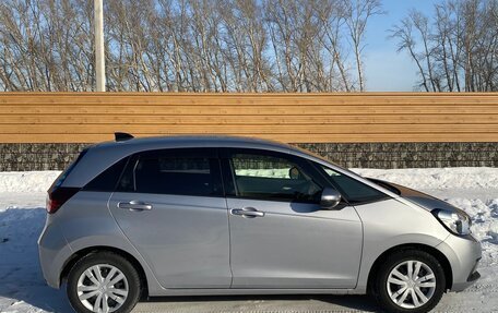 Honda Fit, 2020 год, 1 480 000 рублей, 6 фотография