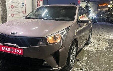 KIA Rio IV, 2021 год, 1 350 000 рублей, 7 фотография