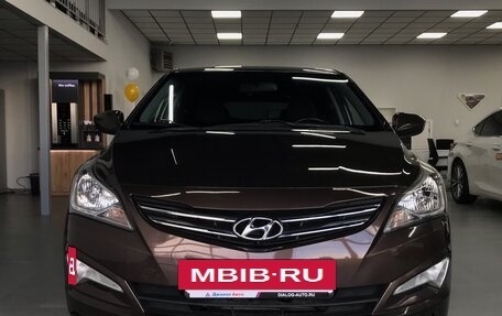 Hyundai Solaris II рестайлинг, 2015 год, 840 000 рублей, 2 фотография