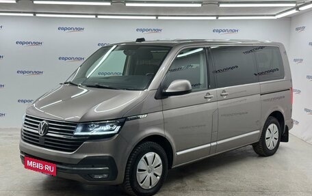 Volkswagen Caravelle T6 рестайлинг, 2021 год, 4 650 000 рублей, 1 фотография