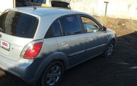 KIA Rio II, 2010 год, 450 000 рублей, 3 фотография