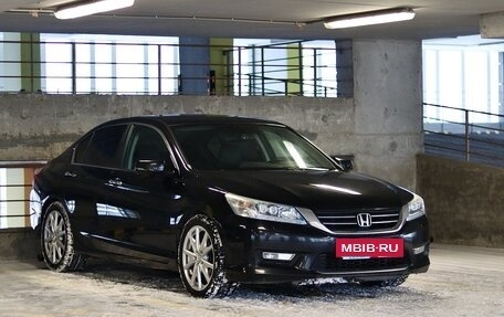 Honda Accord IX рестайлинг, 2013 год, 1 199 000 рублей, 3 фотография