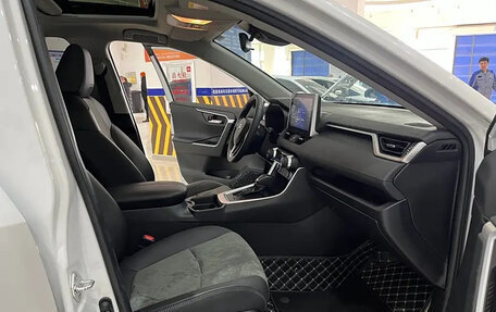Toyota RAV4, 2022 год, 3 180 011 рублей, 8 фотография