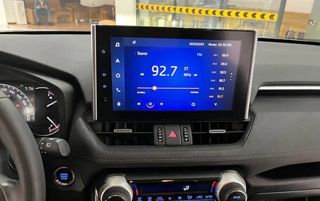 Toyota RAV4, 2022 год, 3 180 011 рублей, 11 фотография