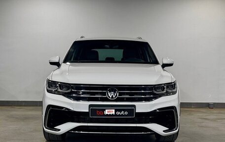 Volkswagen Tiguan II, 2021 год, 3 590 000 рублей, 2 фотография