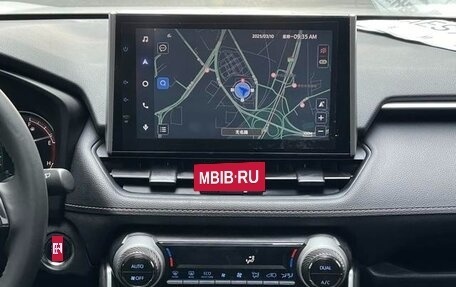 Toyota RAV4, 2021 год, 2 830 000 рублей, 15 фотография