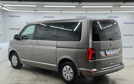 Volkswagen Caravelle T6 рестайлинг, 2021 год, 4 650 000 рублей, 4 фотография