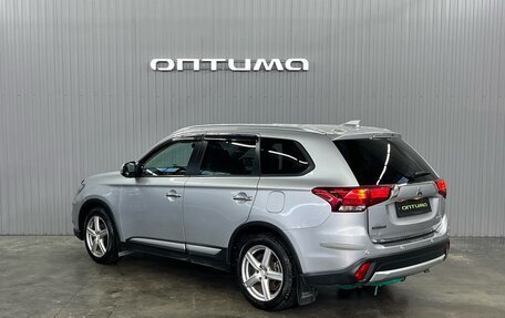 Mitsubishi Outlander III рестайлинг 3, 2018 год, 2 247 000 рублей, 8 фотография