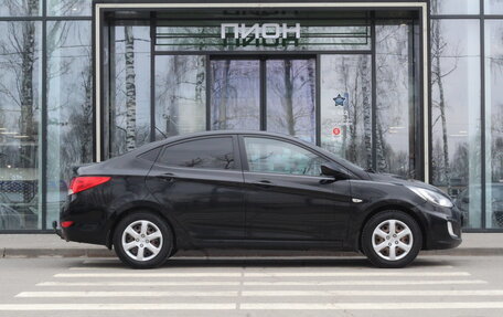 Hyundai Solaris II рестайлинг, 2012 год, 700 000 рублей, 4 фотография