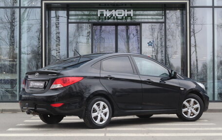 Hyundai Solaris II рестайлинг, 2012 год, 700 000 рублей, 3 фотография