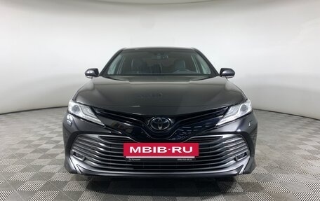 Toyota Camry, 2020 год, 3 300 000 рублей, 2 фотография