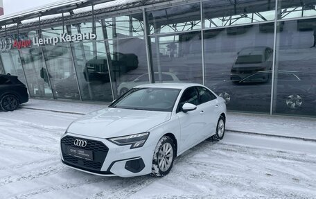 Audi A4, 2019 год, 2 605 000 рублей, 1 фотография