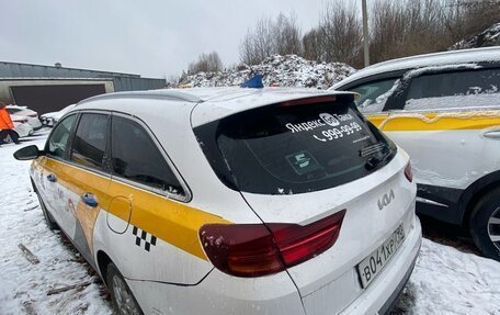 KIA cee'd III, 2022 год, 1 600 000 рублей, 2 фотография