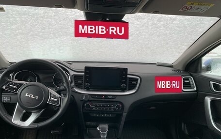 KIA cee'd III, 2022 год, 1 600 000 рублей, 10 фотография