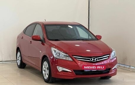 Hyundai Solaris II рестайлинг, 2015 год, 1 150 000 рублей, 2 фотография