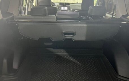 Toyota Land Cruiser Prado 150 рестайлинг 2, 2014 год, 3 450 000 рублей, 18 фотография