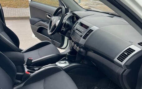 Peugeot 4007, 2011 год, 799 000 рублей, 15 фотография