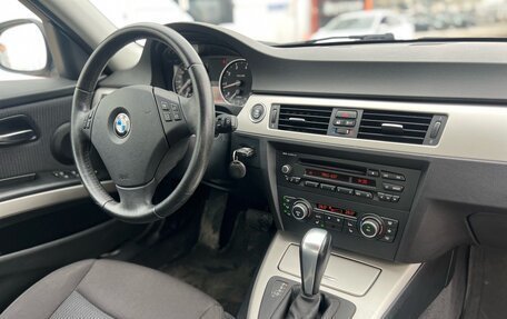 BMW 3 серия, 2011 год, 1 349 260 рублей, 13 фотография