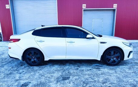KIA Optima IV, 2018 год, 2 000 000 рублей, 7 фотография