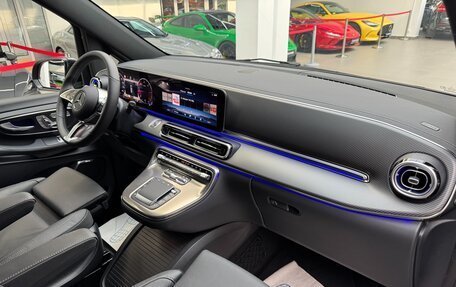 Mercedes-Benz V-Класс, 2025 год, 16 570 000 рублей, 31 фотография