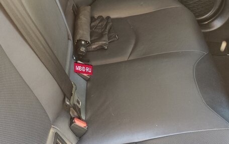 Toyota Prius IV XW50, 2017 год, 2 400 000 рублей, 13 фотография