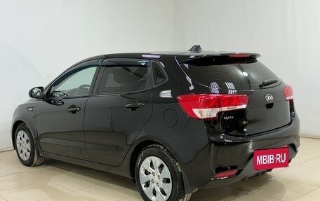 KIA Rio III рестайлинг, 2017 год, 890 000 рублей, 4 фотография