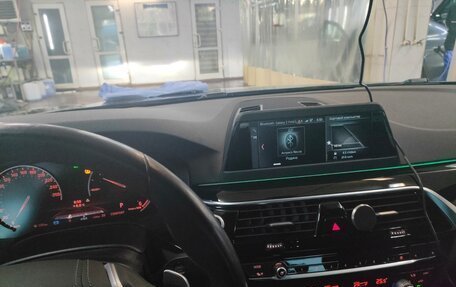 BMW 5 серия, 2019 год, 3 838 000 рублей, 3 фотография