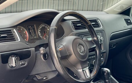 Volkswagen Jetta VI, 2012 год, 1 299 000 рублей, 8 фотография