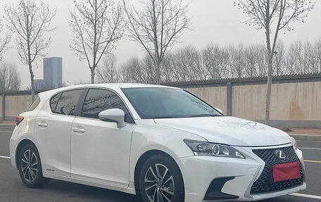 Lexus CT I рестайлинг, 2020 год, 1 900 000 рублей, 4 фотография