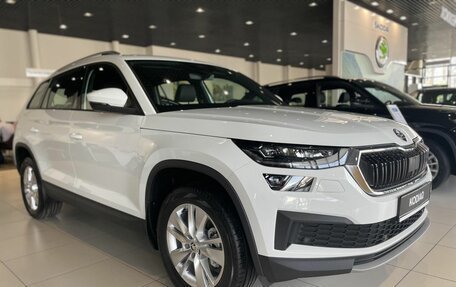 Skoda Kodiaq I, 2025 год, 4 800 000 рублей, 7 фотография