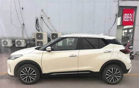 Nissan Kicks I, 2022 год, 1 650 000 рублей, 3 фотография