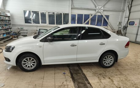 Volkswagen Polo VI (EU Market), 2015 год, 990 000 рублей, 4 фотография