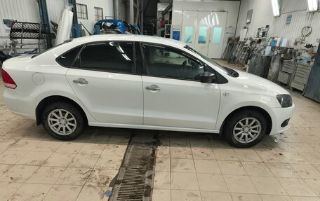 Volkswagen Polo VI (EU Market), 2015 год, 990 000 рублей, 16 фотография