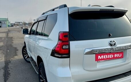 Toyota Land Cruiser Prado 150 рестайлинг 2, 2021 год, 5 899 000 рублей, 5 фотография
