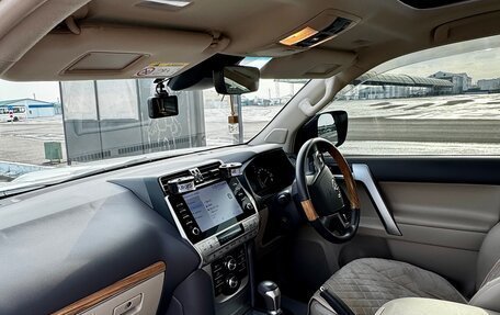 Toyota Land Cruiser Prado 150 рестайлинг 2, 2021 год, 5 899 000 рублей, 13 фотография