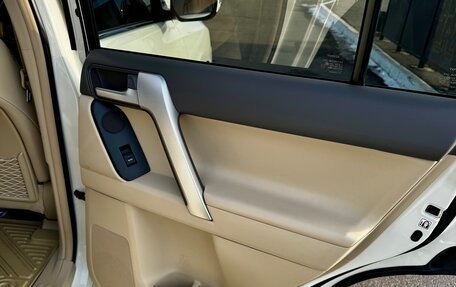 Toyota Land Cruiser Prado 150 рестайлинг 2, 2021 год, 5 899 000 рублей, 18 фотография