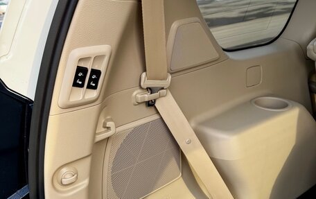 Toyota Land Cruiser Prado 150 рестайлинг 2, 2021 год, 5 899 000 рублей, 21 фотография