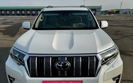 Toyota Land Cruiser Prado 150 рестайлинг 2, 2021 год, 5 899 000 рублей, 7 фотография