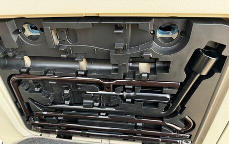 Toyota Land Cruiser Prado 150 рестайлинг 2, 2021 год, 5 899 000 рублей, 24 фотография