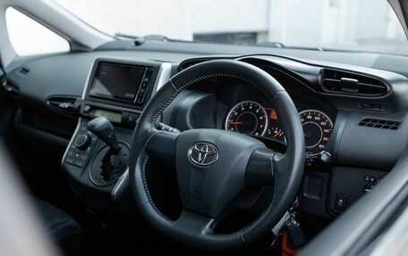 Toyota Wish II, 2011 год, 1 210 000 рублей, 15 фотография