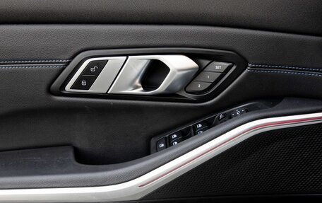 BMW 3 серия, 2021 год, 3 100 000 рублей, 11 фотография