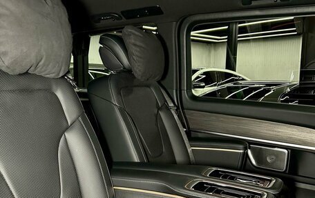 Mercedes-Benz V-Класс, 2024 год, 17 700 000 рублей, 8 фотография