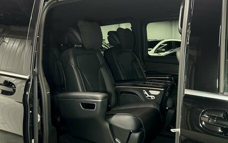 Mercedes-Benz V-Класс, 2024 год, 17 700 000 рублей, 3 фотография