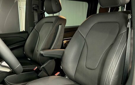 Mercedes-Benz V-Класс, 2024 год, 17 700 000 рублей, 28 фотография