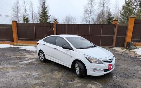 Hyundai Solaris II рестайлинг, 2015 год, 850 000 рублей, 1 фотография