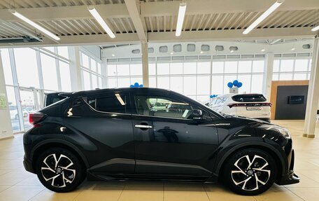 Toyota C-HR I рестайлинг, 2018 год, 2 649 900 рублей, 7 фотография