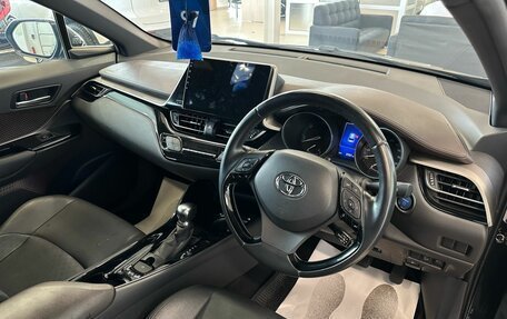 Toyota C-HR I рестайлинг, 2018 год, 2 649 900 рублей, 11 фотография